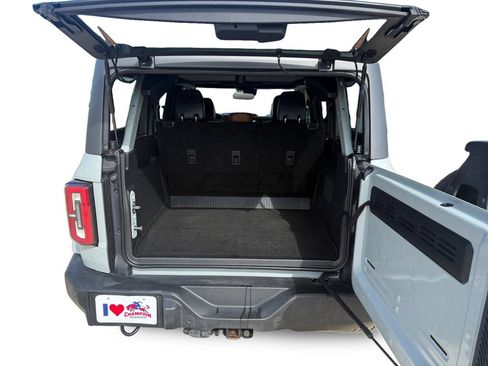 Used 2024 Ford Bronco Outer Banks AWD/4WD image 18