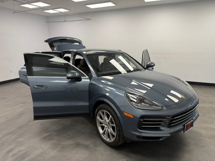 Used 2019 Porsche Cayenne S w/ Premium Plus Package AWD/4WD image 24