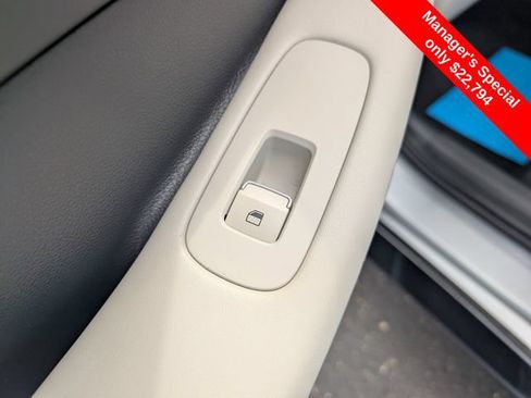 Used 2025 Hyundai Sonata SEL FWD image 11