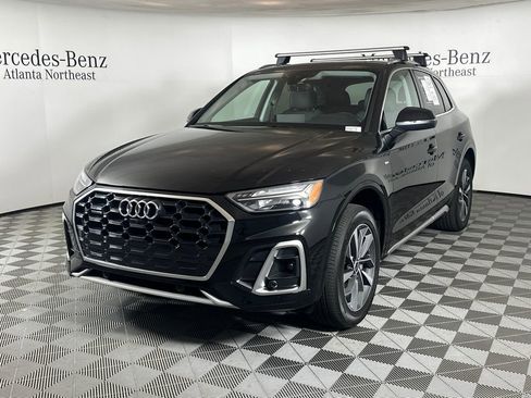 Used 2024 Audi Q5 2.0T Premium Plus w/ Premium Plus Package AWD/4WD image 3