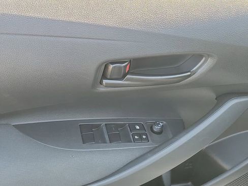 Used 2023 Toyota Corolla LE image 19