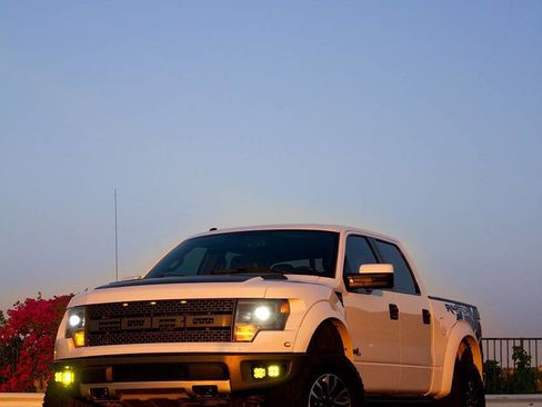 Used 2014 Ford F150 Raptor w/ Equipment Group 801A Luxury image 10