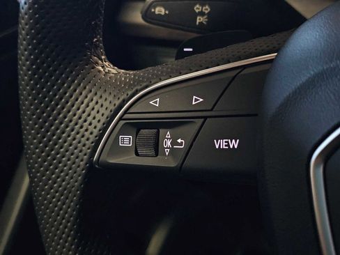 Used 2025 Audi Q5 e Premium Plus w/ Premium Plus Package image 27