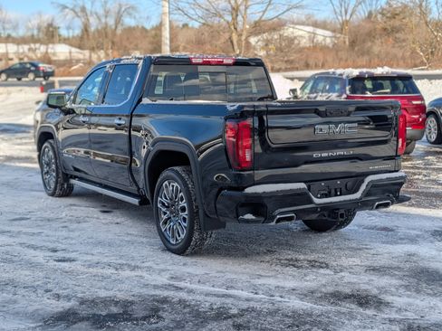 Used 2025 GMC Sierra 1500 Denali Ultimate image 9