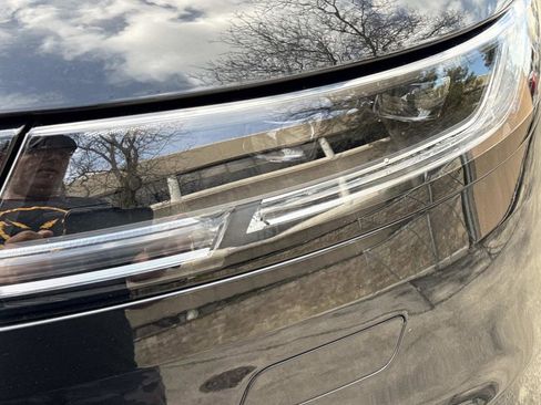New 2026 Land Rover Range Rover Sport SE AWD/4WD image 13