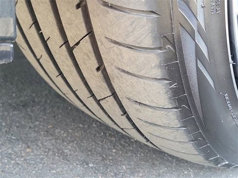 Used 2023 Lexus IS 500 image 28