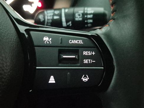 Used 2024 Honda HR-V Sport image 15