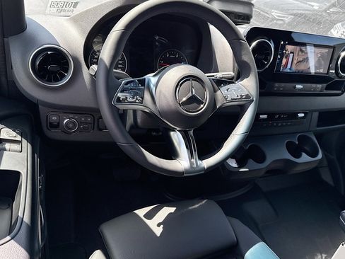 New 2025 Mercedes-Benz Sprinter 2500 image 19