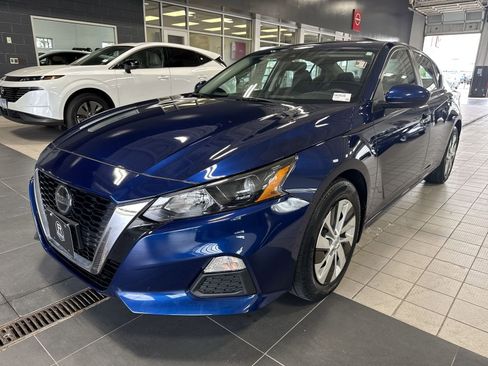 Certified 2022 Nissan Altima 2.5 S FWD image 9