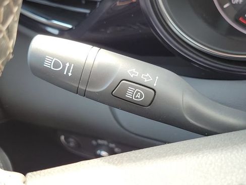 Certified 2023 Buick Encore GX Preferred w/ Cold Weather Comfort Package FWD image 19