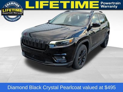 Used 2023 Jeep Cherokee Altitude Lux