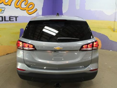 Used 2023 Chevrolet Equinox LS FWD image 7