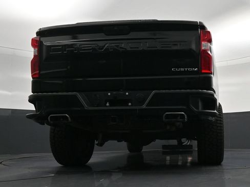 Used 2020 Chevrolet Silverado 1500 Custom Trail Boss w/ Custom Convenience Package AWD/4WD image 25