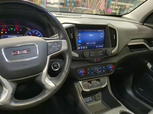 Used 2022 GMC Terrain SLT w/ Infotainment Package II AWD/4WD image 12