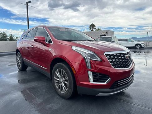 Used 2023 Cadillac XT5 Premium Luxury w/ LPO, Floor Liner Package FWD image 3