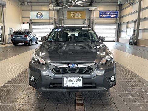Used 2023 Subaru Crosstrek 2.5i Limited w/ Moonroof Package image 2