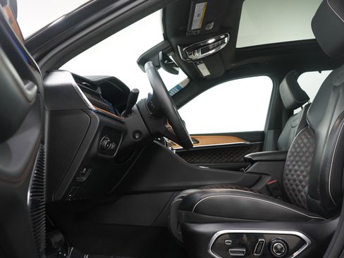 Used 2024 Jeep Grand Cherokee Summit image 25