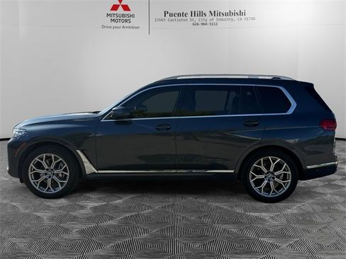 Used 2022 BMW X7 xDrive40i w/ Premium Package image 8