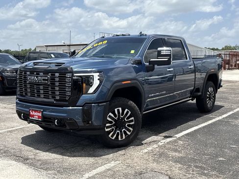 Used 2026 GMC Sierra 2500 Denali Ultimate w/ Max Trailering Package AWD/4WD image 1
