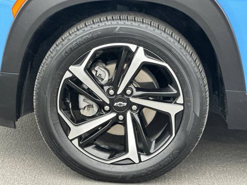 Used 2023 Chevrolet TrailBlazer RS w/ Sun and Liftgate Package FWD image 31