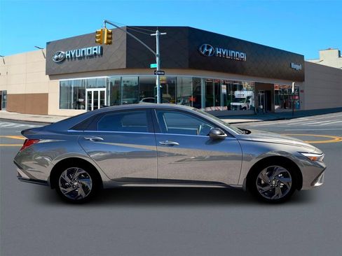 New 2026 Hyundai Elantra SEL Sport Premium w/ Cargo Package FWD image 9