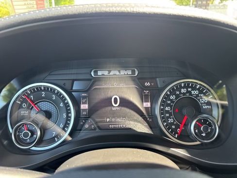 Certified 2022 RAM 1500 Laramie image 14