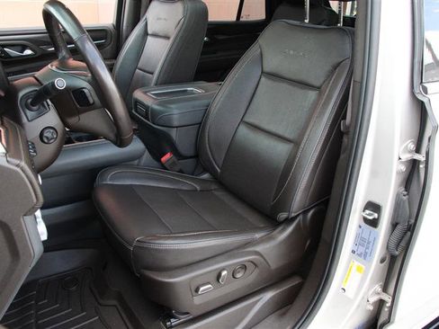 Used 2022 GMC Yukon Denali AWD/4WD image 10