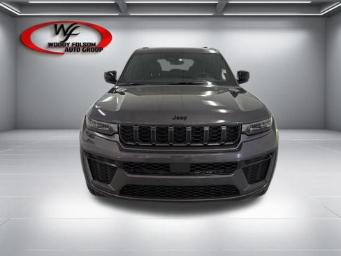 New 2026 Jeep Grand Cherokee Altitude RWD image 2