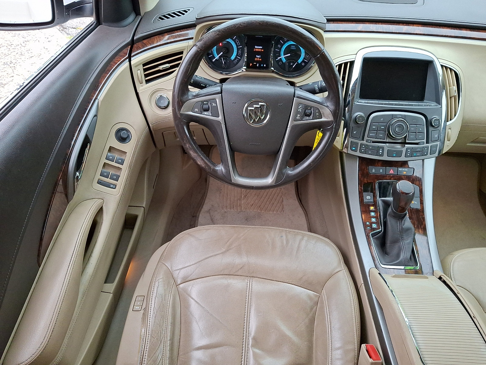 Used 2013 Buick LaCrosse Leather w/ Entertainment Package FWD image 11