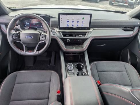 Used 2025 Ford Explorer ST image 27