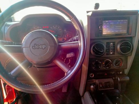 Used 2008 Jeep Wrangler Unlimited X image 28