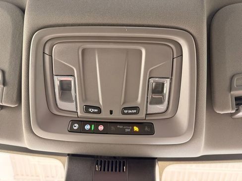 Used 2025 Chevrolet Silverado 2500 LT image 56