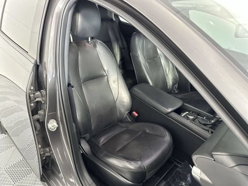 Used 2020 MAZDA MAZDA3 Sedan w/ Premium Package FWD image 27