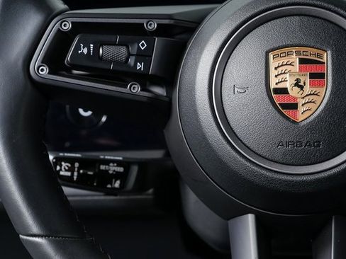 Certified 2025 Porsche Taycan image 10