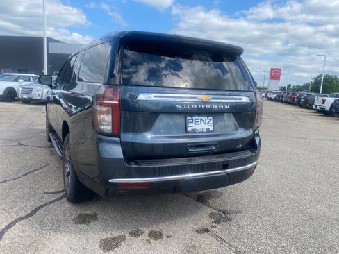 Used 2021 Chevrolet Suburban LT w/ Luxury Package AWD/4WD image 13