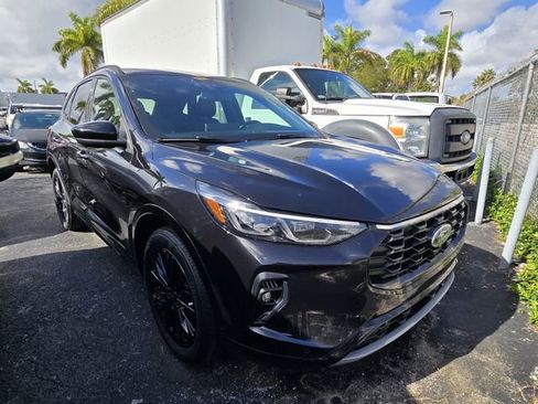 Used 2023 Ford Escape ST-Line Elite image 2