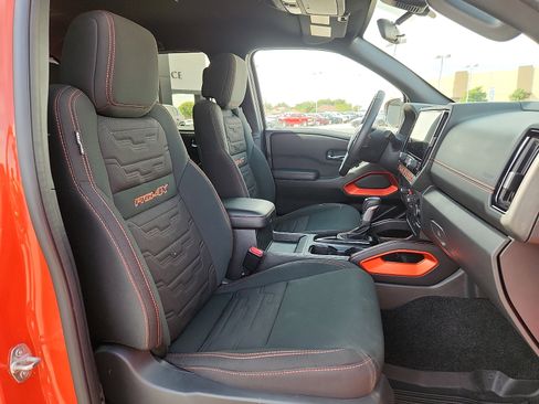 Used 2025 Nissan Frontier PRO-4X w/ Tow Package image 15