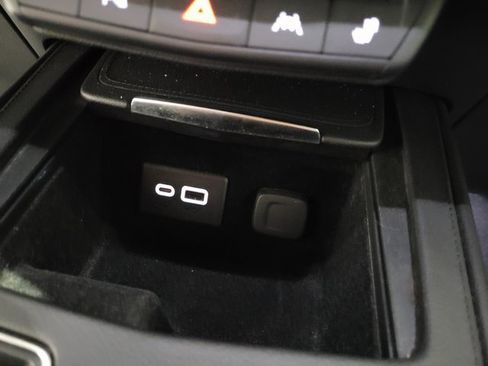 Used 2021 Cadillac XT4 Luxury w/ Driver Awareness Package image 36