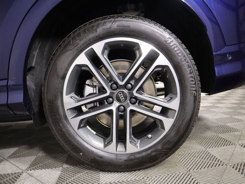 Used 2025 Audi Q5 Premium Plus w/ Premium Plus image 32