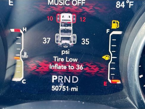 Used 2022 Jeep Wrangler Unlimited Sahara w/ Cold Weather Group AWD/4WD image 13