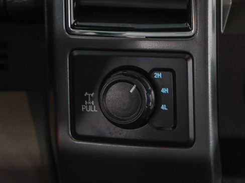 Used 2022 Ford F250 XLT w/ XLT Value Package image 21