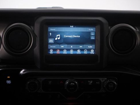 Used 2021 Jeep Wrangler Sport S image 11