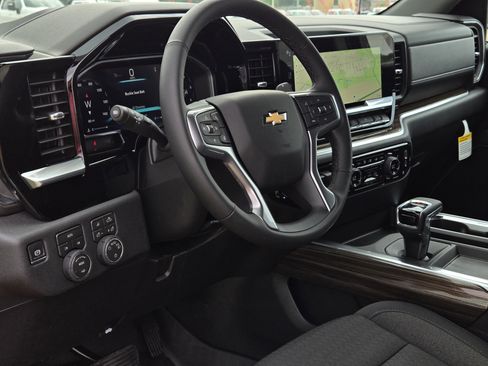 New 2026 Chevrolet Silverado 1500 LT w/ Safety Package AWD/4WD image 19