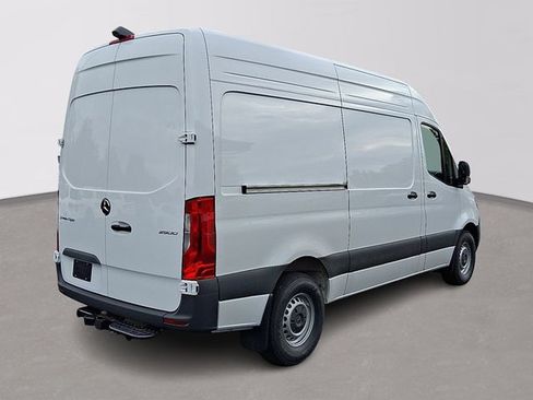 Used 2026 Mercedes-Benz Sprinter 2500 image 4