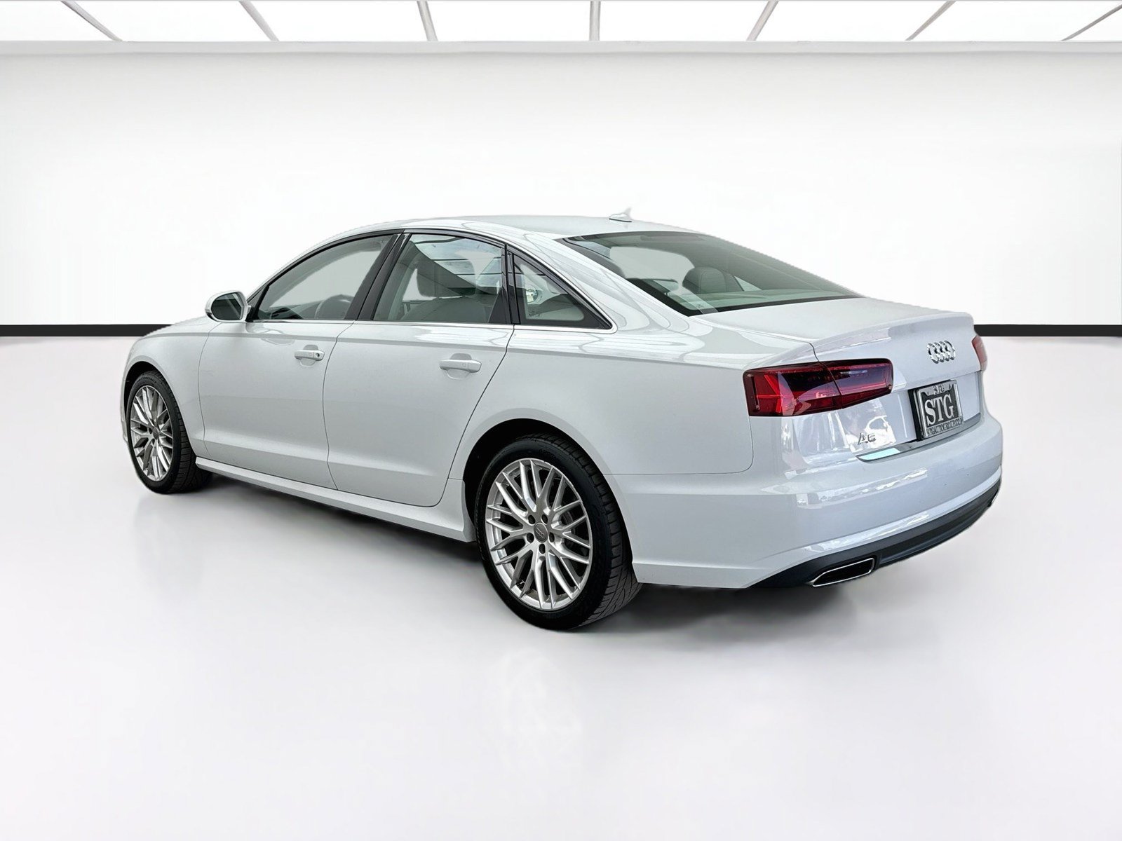 Used 2016 Audi A6 2.0T Premium w/ 19" Sport Package FWD image 6