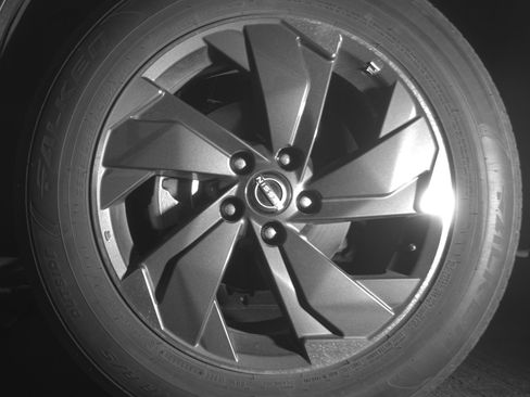 Used 2025 Nissan Rogue SV FWD image 12