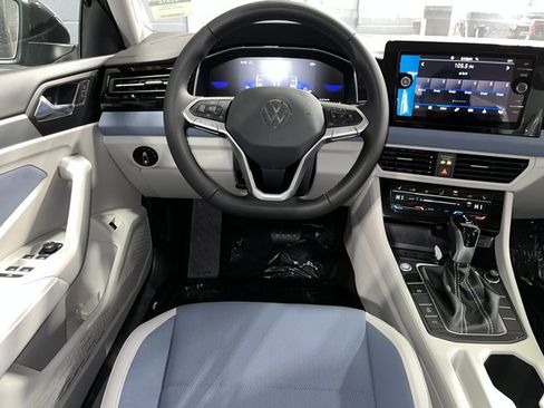 New 2025 Volkswagen Jetta SE image 18