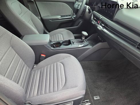 New 2025 Kia K4 EX image 9