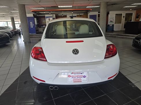 Used 2013 Volkswagen Beetle 2.5 FWD image 5