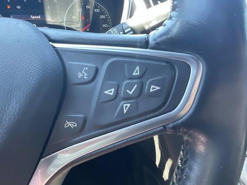 Used 2022 Chevrolet Equinox Premier FWD image 28